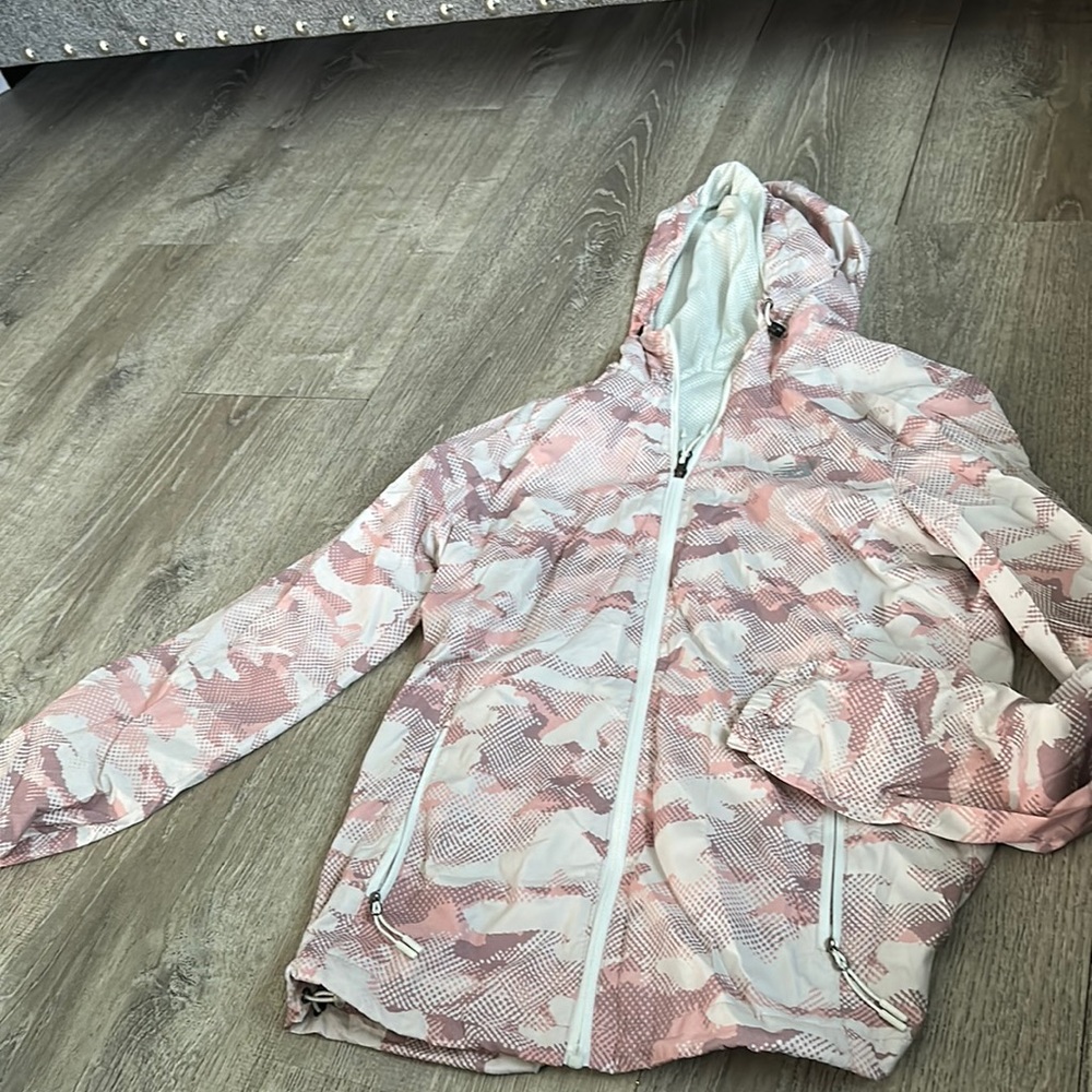 Zip up light weight windbreaker